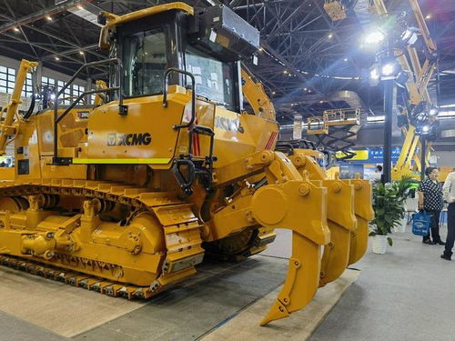 全球 機(jī)甲怪獸 來(lái)襲 徐州國(guó)際工程機(jī)械展開幕